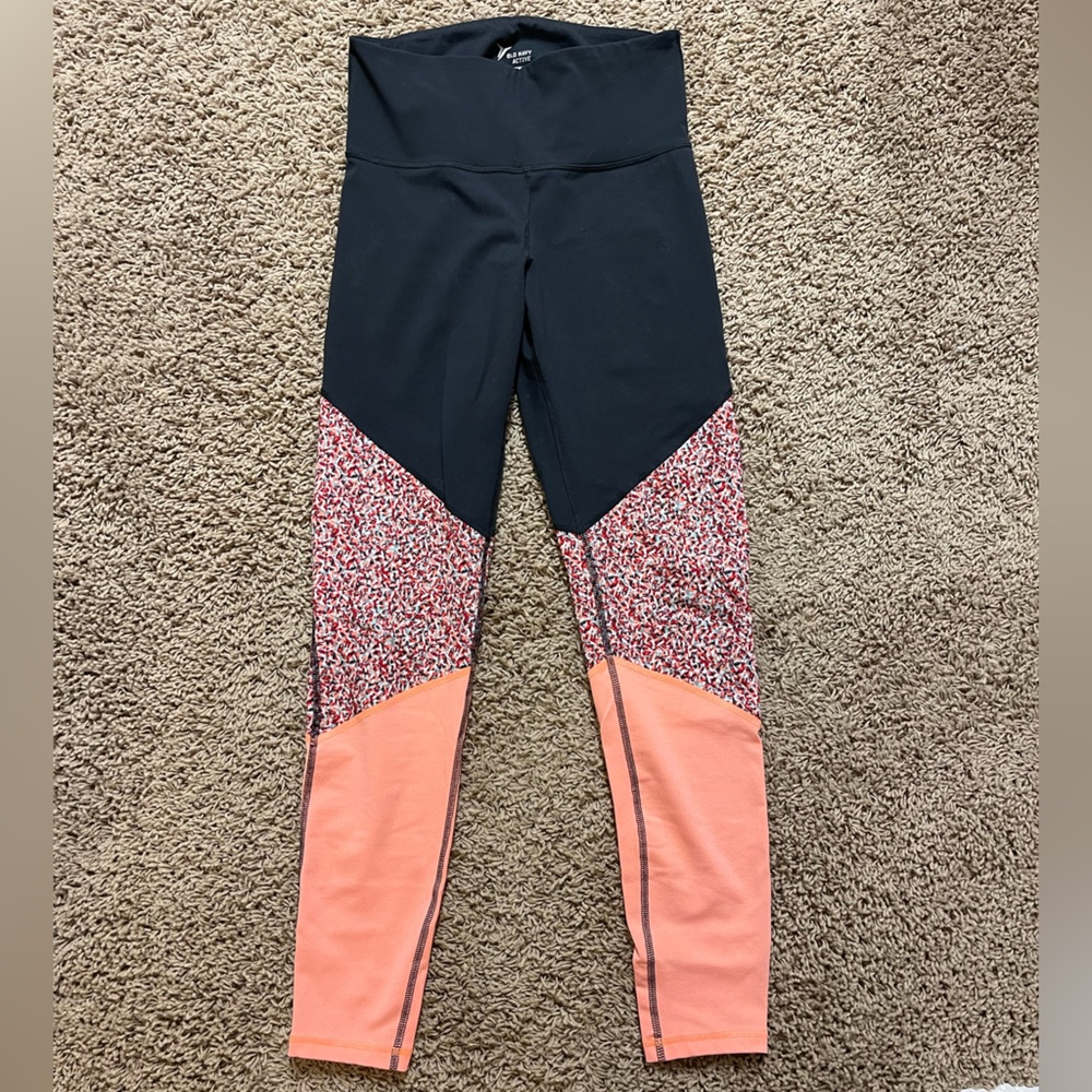 Cute set - leggings and a sports bra from Old Navy